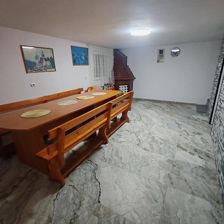 Trei Insule Home Arad Exterior foto
