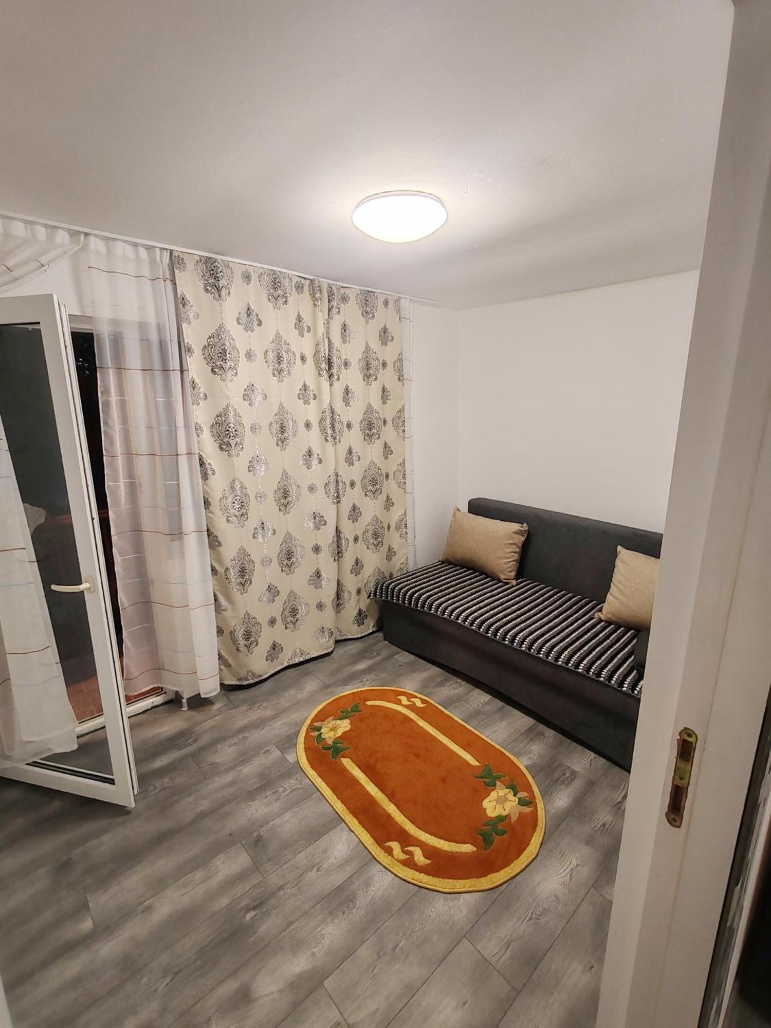 Trei Insule Home Arad Exterior foto